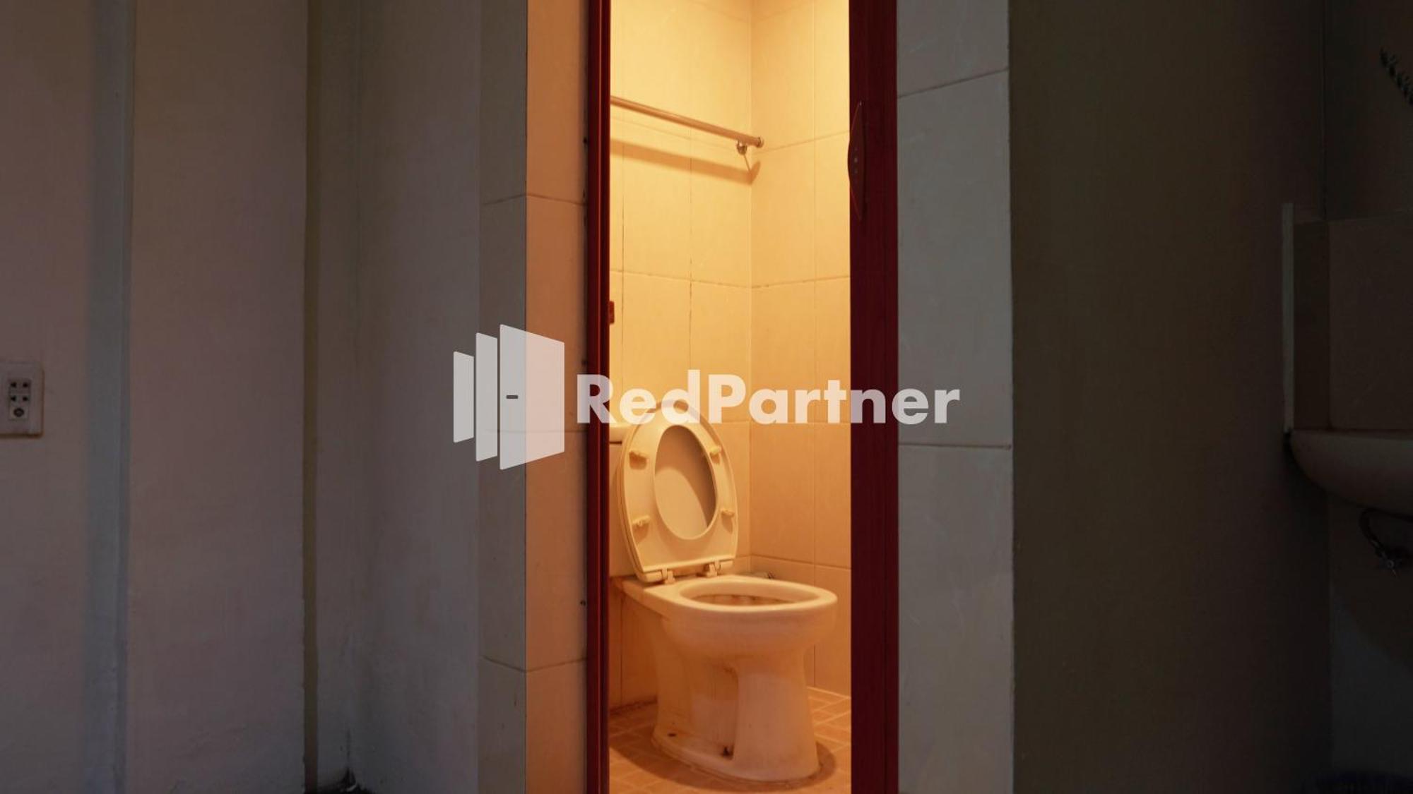 Wisma Sederhana Mitra Reddoorz Medan Habitación foto