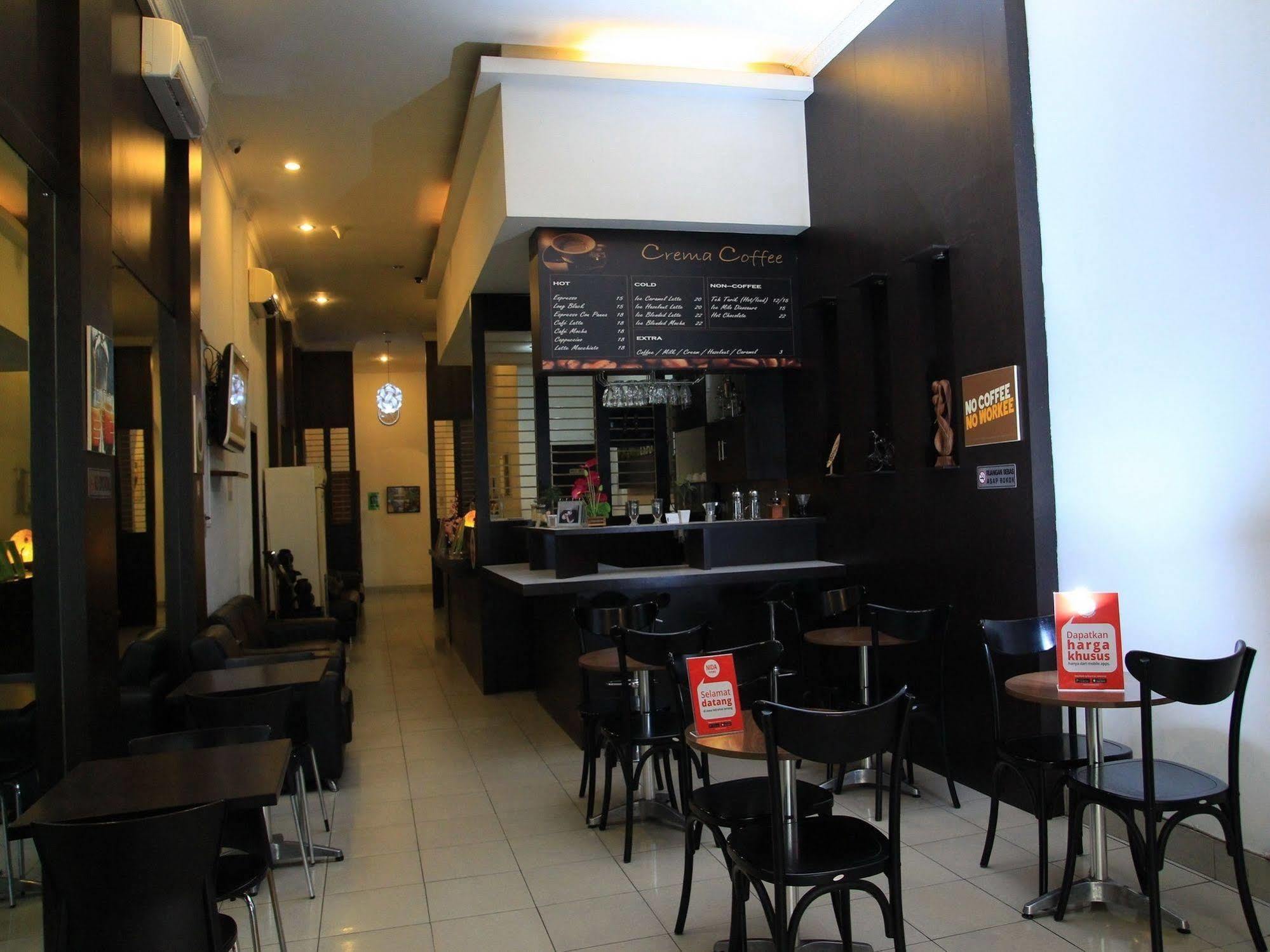 Wisma Sederhana Mitra Reddoorz Medan Exterior foto
